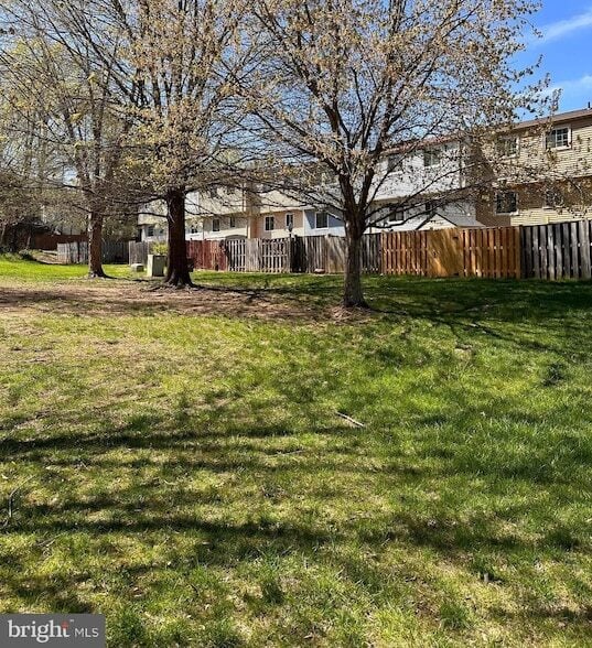 Building Photo - 5314 Larochelle Dr