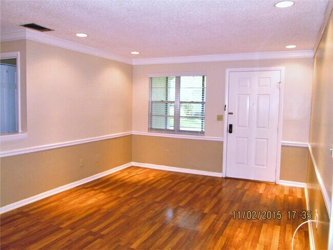 Building Photo - 2833 Orange Tree Cir N