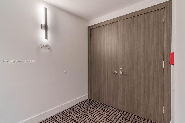 Building Photo - 3737 Collins Ave