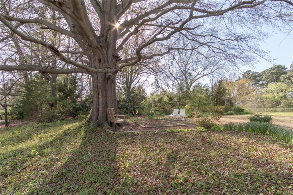 Building Photo - 301 Pepper Mill Ct