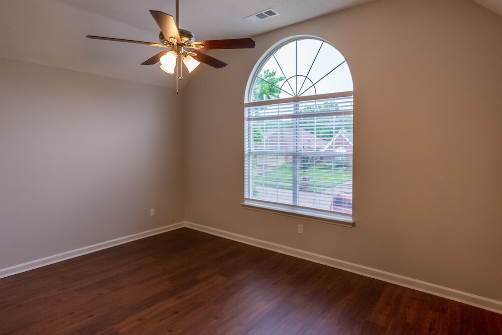 Building Photo - 7094 Mirage Ln