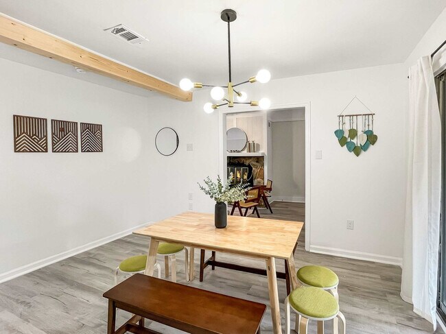 Building Photo - 1224 Crawford Way