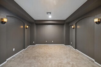Building Photo - 13915 Sawmill Run Ln