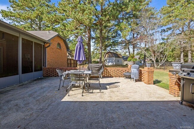 Building Photo - 566 New Bingham Dr