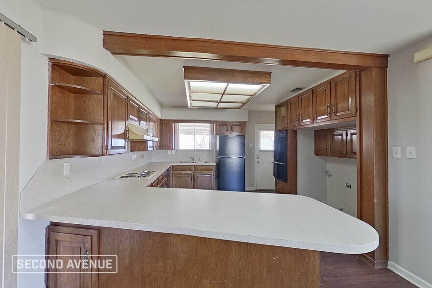 Building Photo - 2713 S Carrier Pkwy