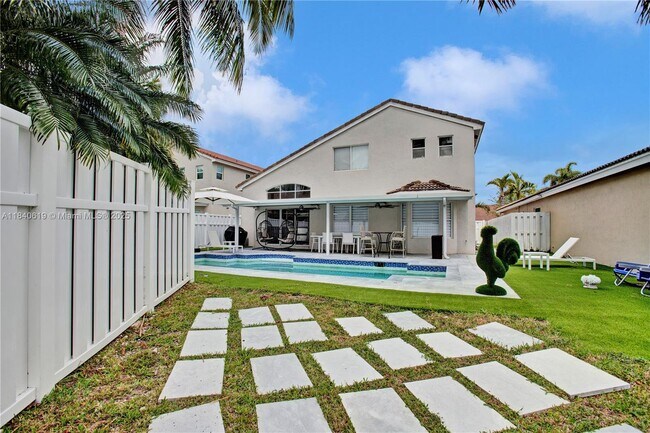 Building Photo - 3432 SW 49th St