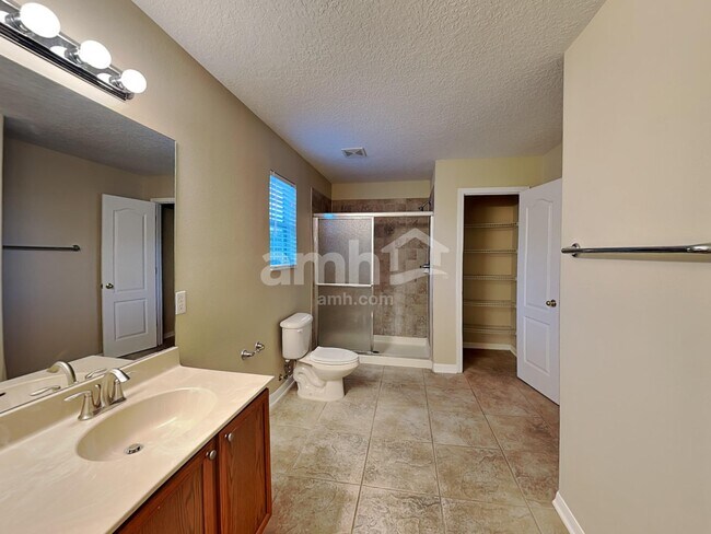 Building Photo - 10618 Bamboo Rod Cir