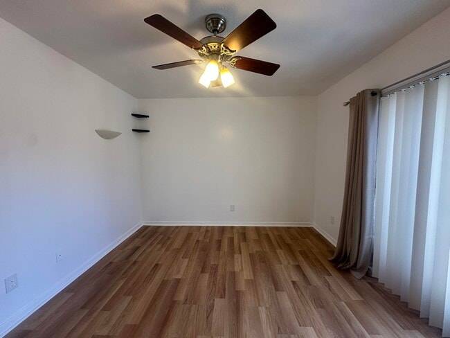 Building Photo - 8559 Boca Rio Dr