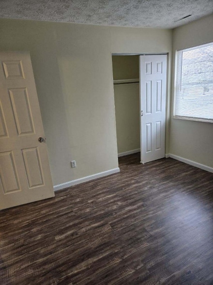 Building Photo - 1725 Watson Rd SE