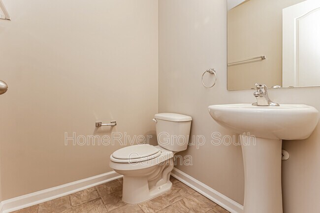 Building Photo - 157 Coosawatchie St