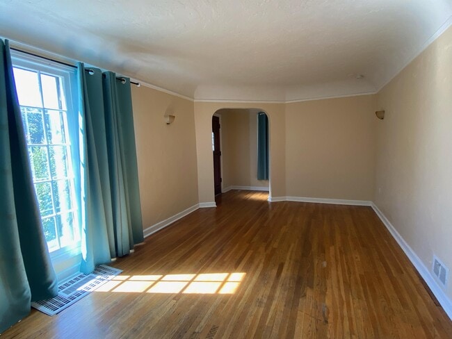 Building Photo - 1397 E 1300 S