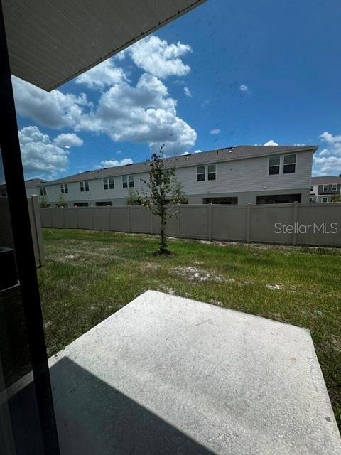 Building Photo - 2500 Skyline Lp