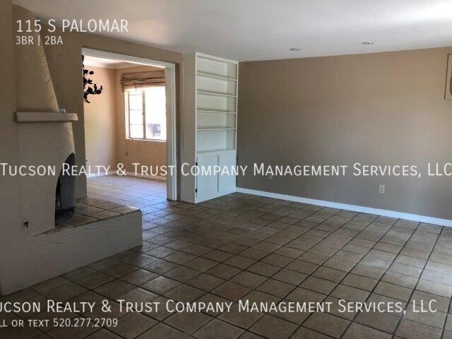 Building Photo - 115 S Palomar Dr