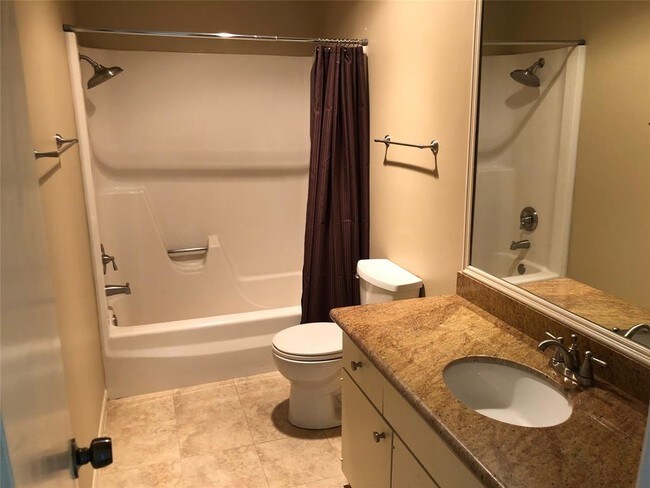 Building Photo - 7655 S Braeswood Blvd