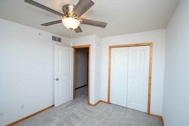 Building Photo - 4665 Victor Path