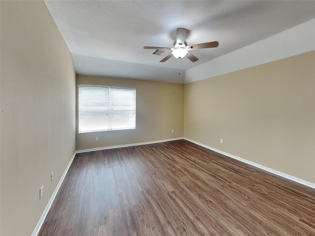 Building Photo - 3642 Apple Dale Dr