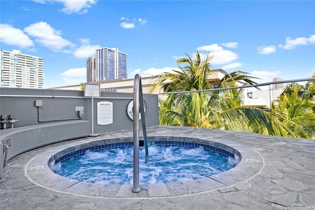 Building Photo - 88 Piikoi St