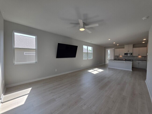 Building Photo - For Lease!! Experience comfortable, low-maintenance living in one of Gallatin’s premier active-ad...