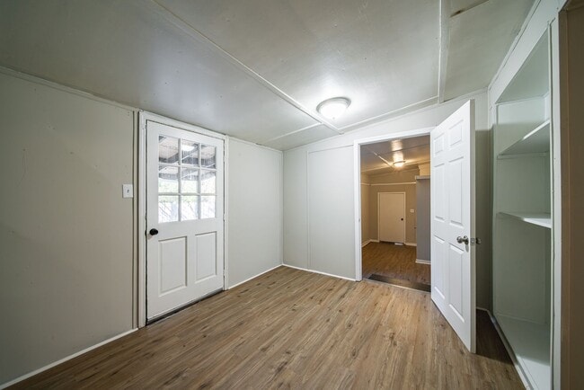 Building Photo - Beautifully Updated Corner Lot Home!