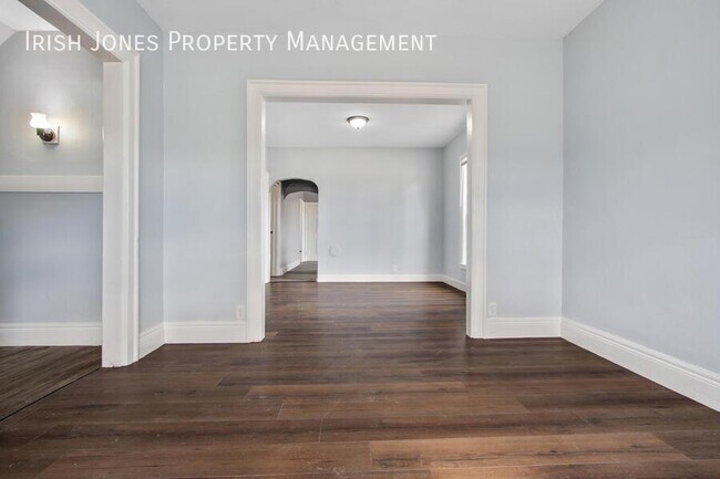 Building Photo - 1514 William St