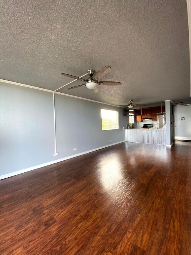 Building Photo - LELE PONO - Desirable high-rise in Pearlridge area. 2 bedrooms, 2 bath, 1 assigned parking stall,...