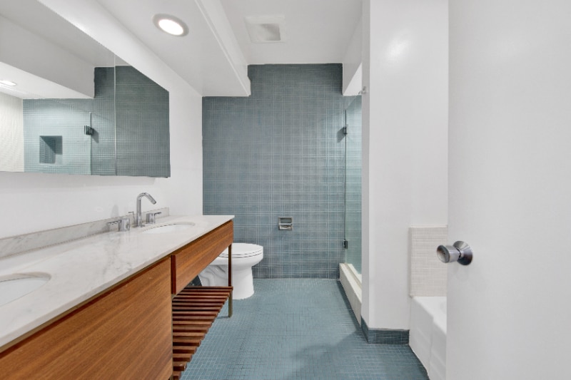 Building Photo - 1147 N Clark St