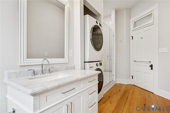 Building Photo - 1801 Grove Ave