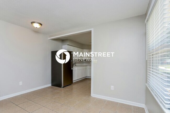 Building Photo - 3 Bedroom Pet-Friendly Home in ST PETERS, MO with Main Street Renewal