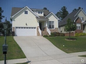 Building Photo - 167 Lamplighter Way