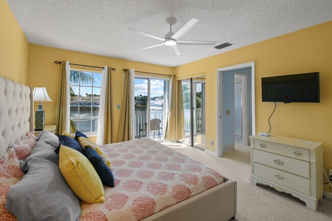 Building Photo - 1216 Ocean Dunes Cir