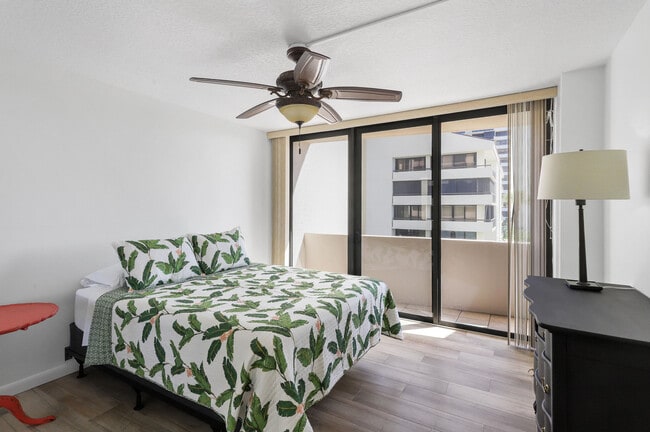 Building Photo - 4200 N Ocean Dr