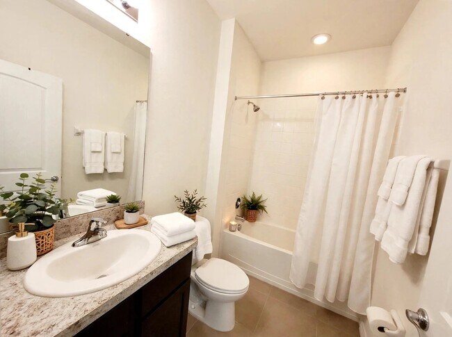 Building Photo - 17589 Garsalaso Cir