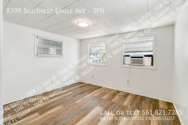 Building Photo - 8399 SE Eagle Ave