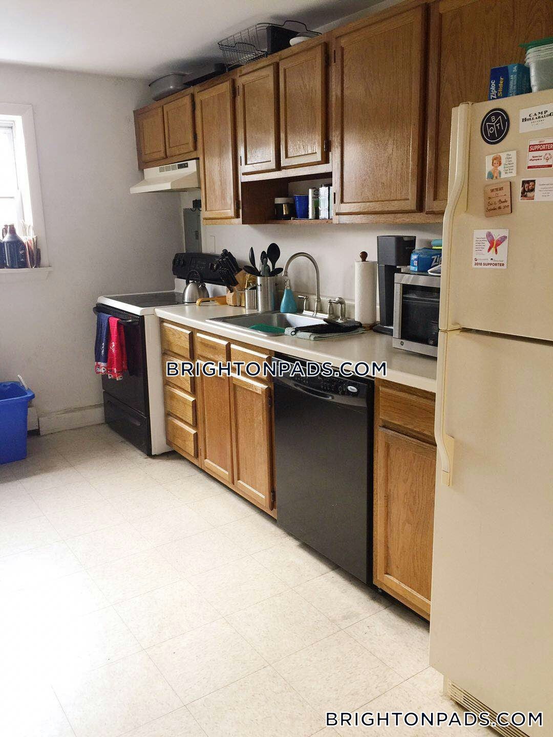 Building Photo - 15 Colborne Rd