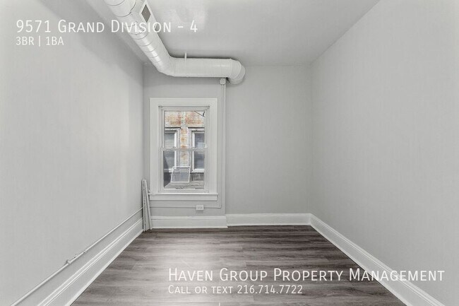 Building Photo - 9571 Grand Division Ave