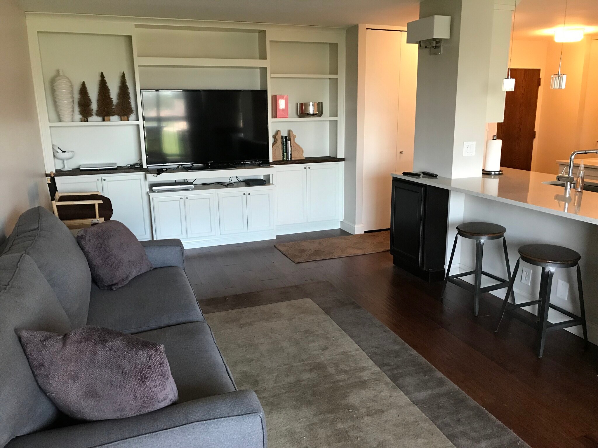 Building Photo - 2525 Main St