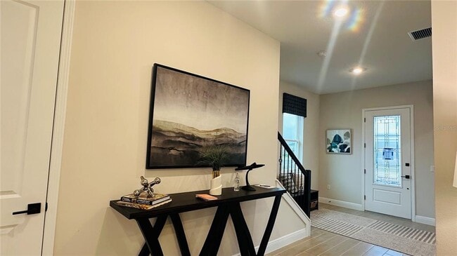 Building Photo - 16450 Hamlin Vw St