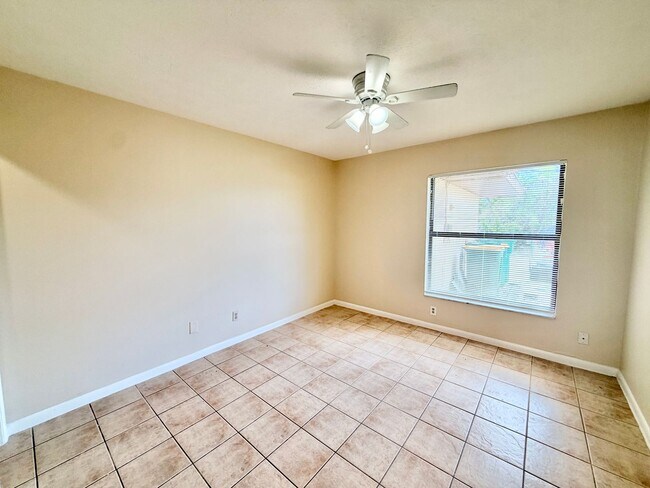 Building Photo - 3047 Tropicana Blvd