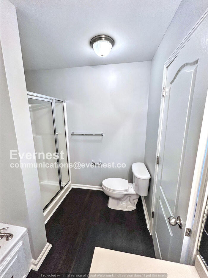 Building Photo - 5225 Southfork Blvd