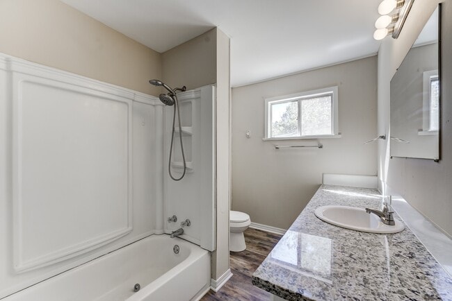 Building Photo - 711 Cherokee Dr