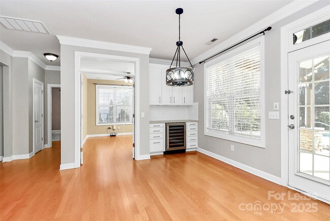 Building Photo - 9607 Royal Colony Dr