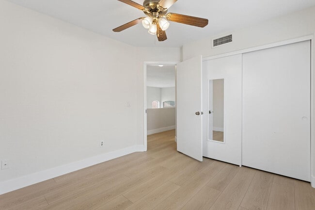 Building Photo - 17435 N 46th St