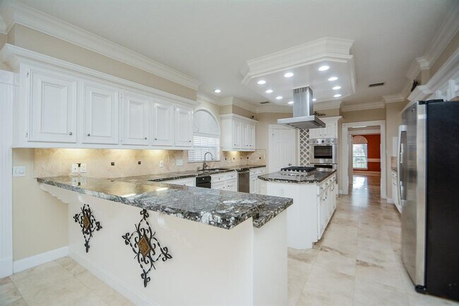 Building Photo - 17407 Widmore Pl