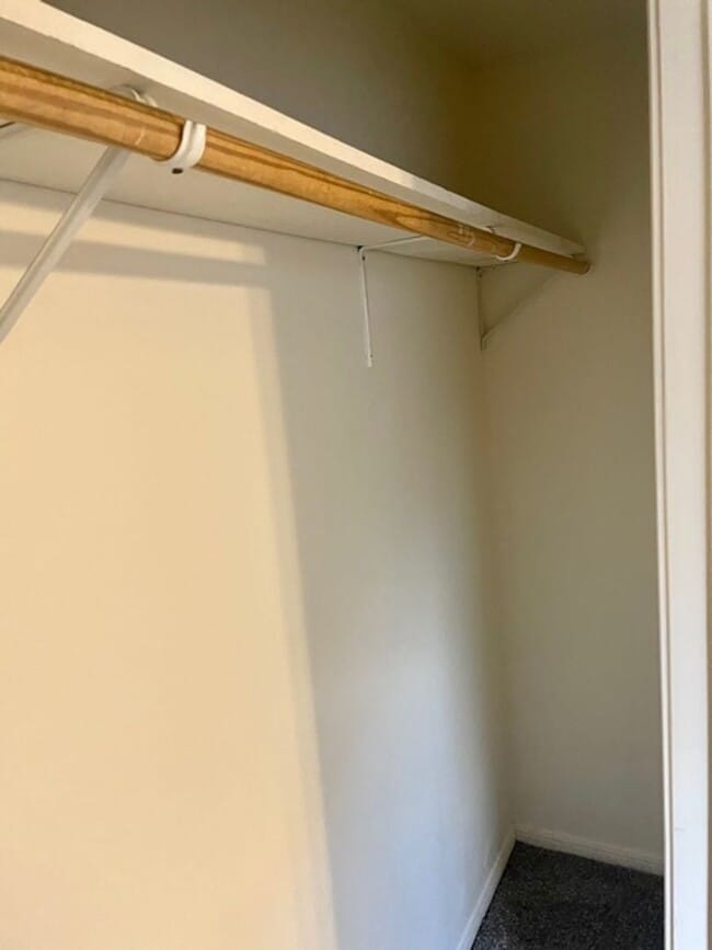 Building Photo - Mid August Move In