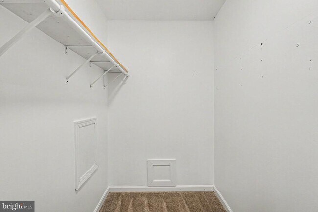 Building Photo - 78 Woodmount Dr