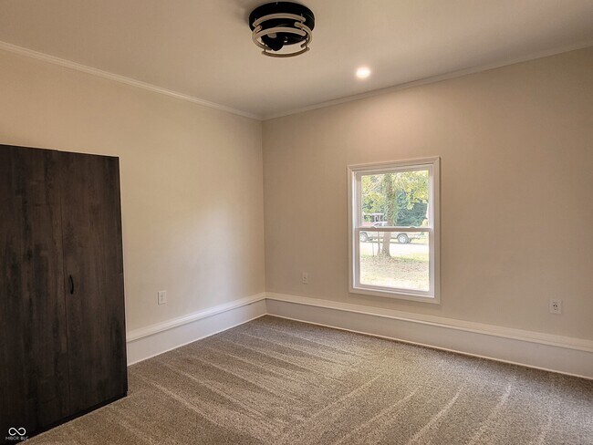 Building Photo - 127 Bailey Ln