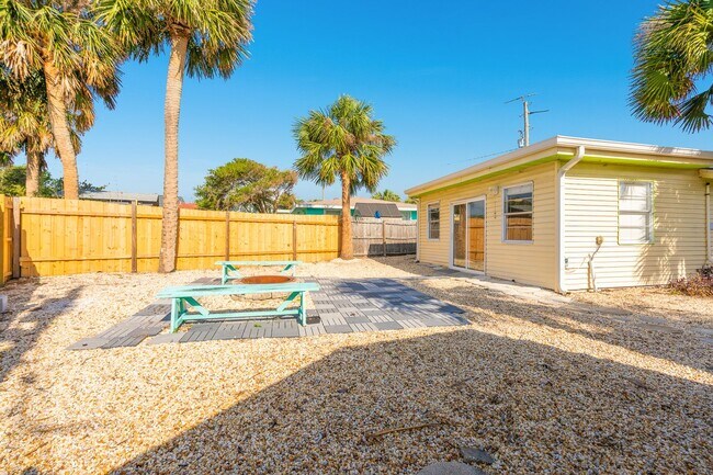 Building Photo - COMING SOON - Live Like You're on Vacation...