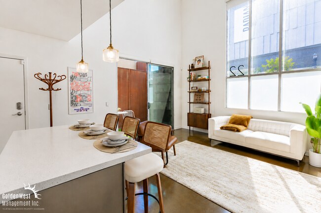 Building Photo - Modern 1Bdm 1Ba Unfurnished Loft-Style Home with Open Concept Living!