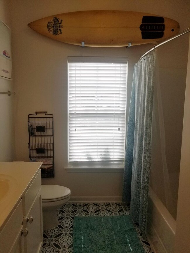 Building Photo - CORAL RIDGE