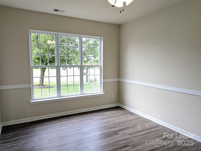 Building Photo - 117 Stallings Mill Dr